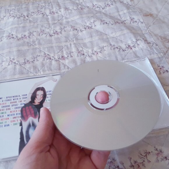 Spice Girls CDs Lot - Picture 9 of 9